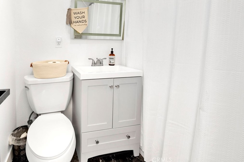 14731 Pawnee Rd, Apple Valley CA  92307-4028 exterior