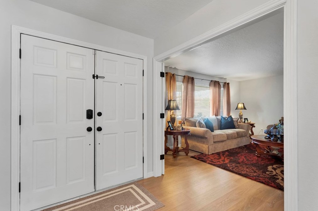 16191 Tude Rd, Apple Valley CA  92307-1248 exterior