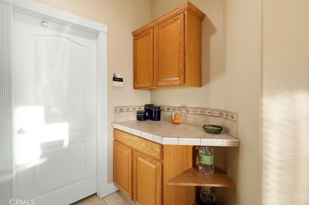 16520 Montauk Rd, Apple Valley CA  92307-1738 exterior