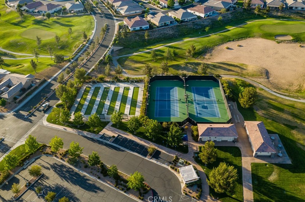 10392 Wilmington Ln, Apple Valley CA  92308-3341 exterior