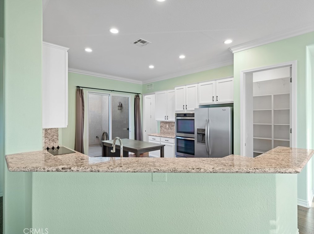 10392 Wilmington Ln, Apple Valley CA  92308-3341 exterior