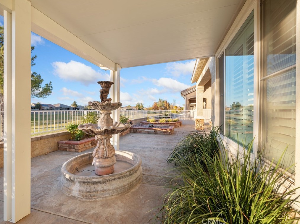 10392 Wilmington Ln, Apple Valley CA  92308-3341 exterior