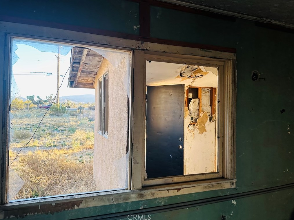 3887 Daisy Ln, Phelan CA  92371-6719 exterior