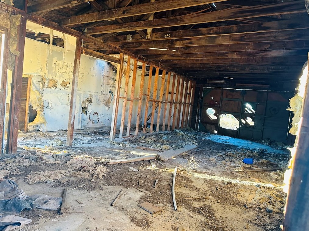 3887 Daisy Ln, Phelan CA  92371-6719 exterior