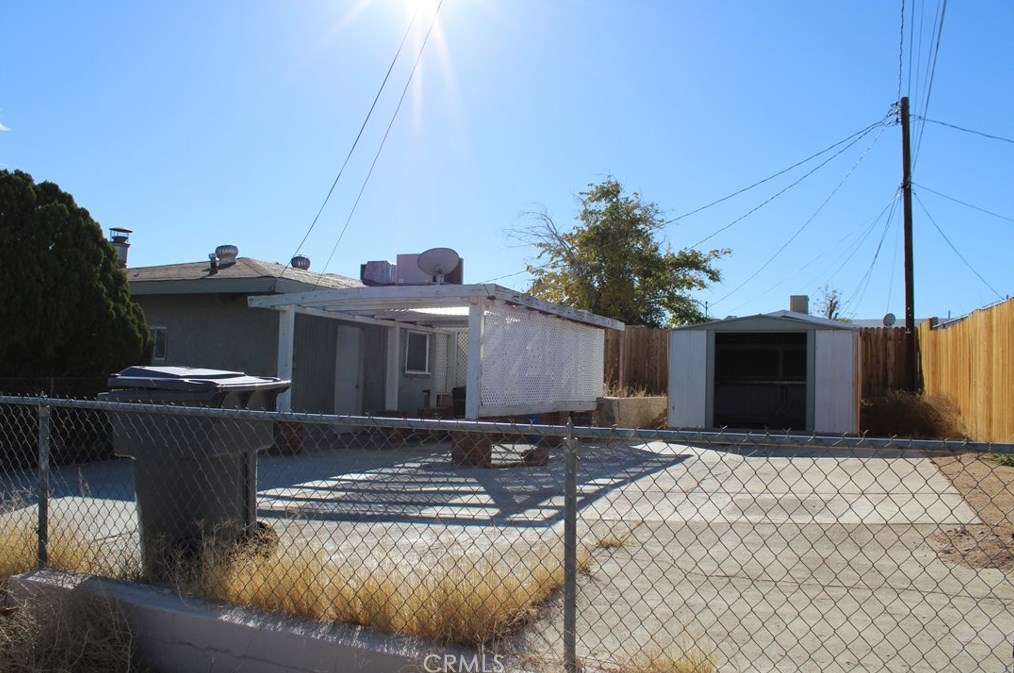 830 Candlelight St, Barstow CA  92311-5311 exterior