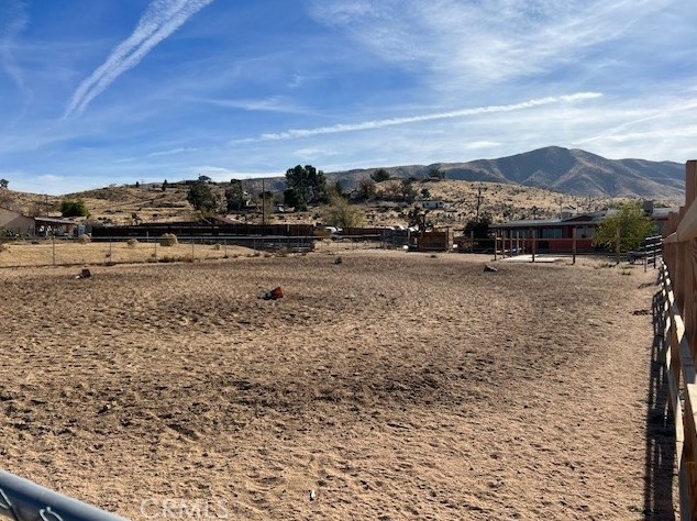 21791 Ocotillo Way, Apple Valley CA  92308-8427 exterior