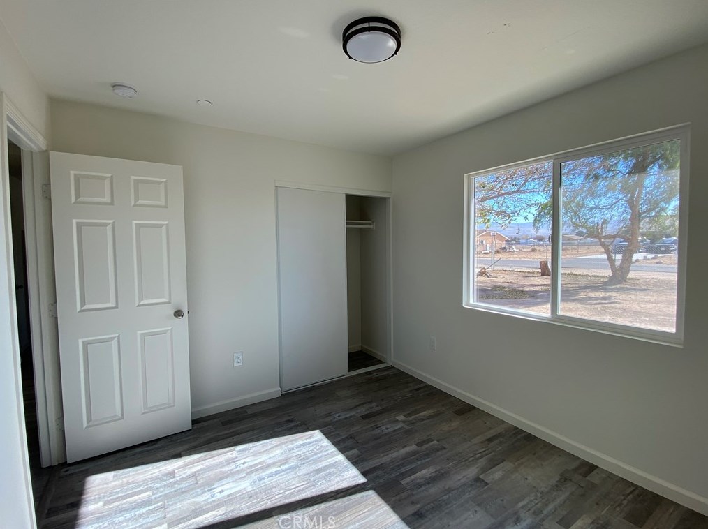 22634 Little Beaver Rd, Apple Valley CA  92308-7438 exterior