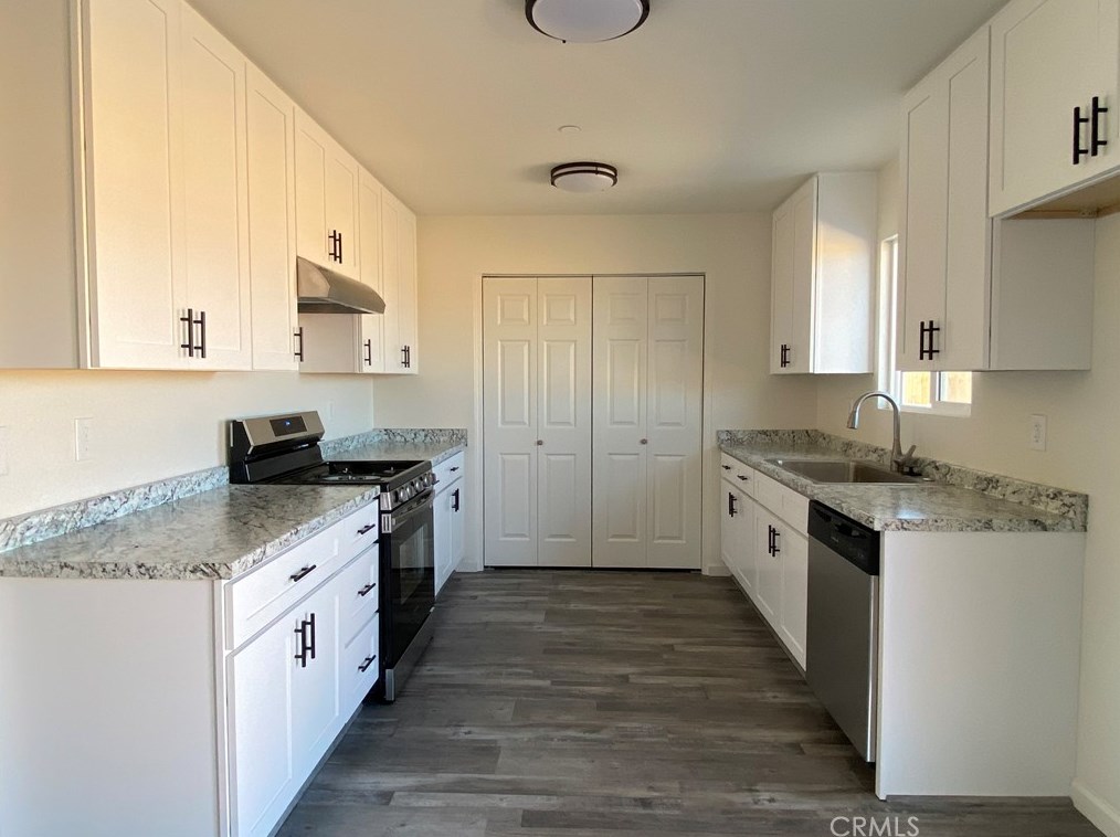 22634 Little Beaver Rd, Apple Valley CA  92308-7438 exterior