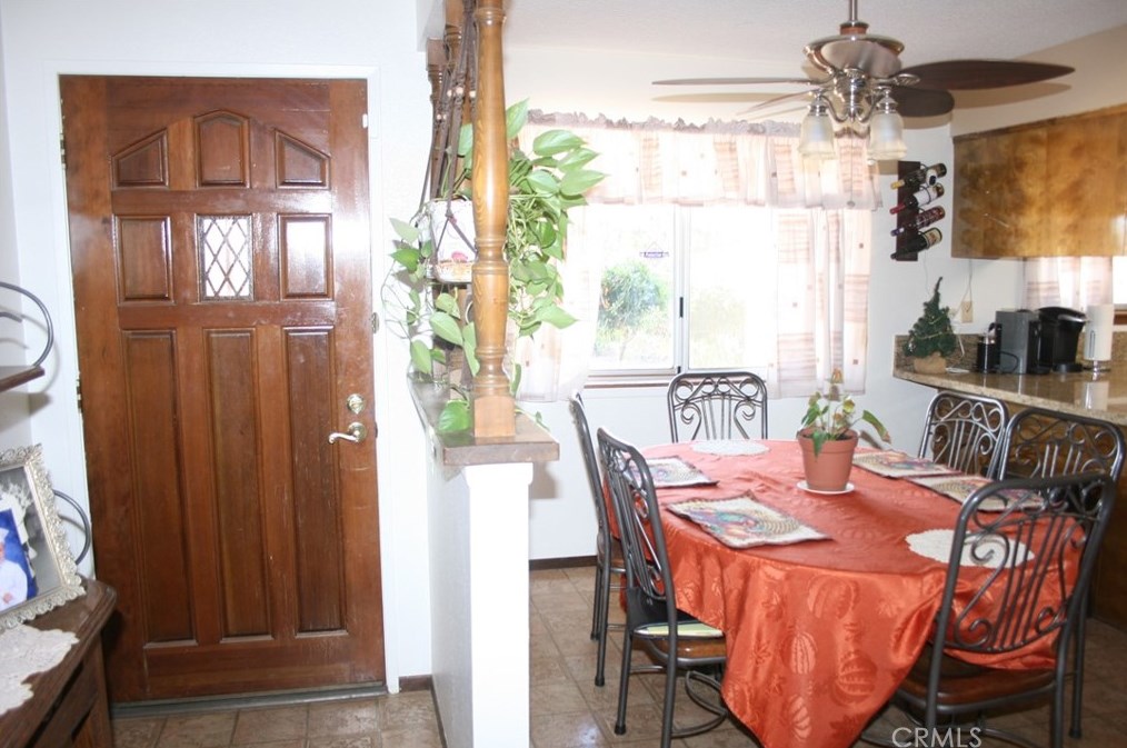 7488 Pismo Ave, Hesperia CA  92345-7426 exterior