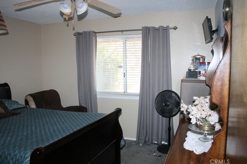 7488 Pismo Ave, Hesperia CA  92345-7426 exterior