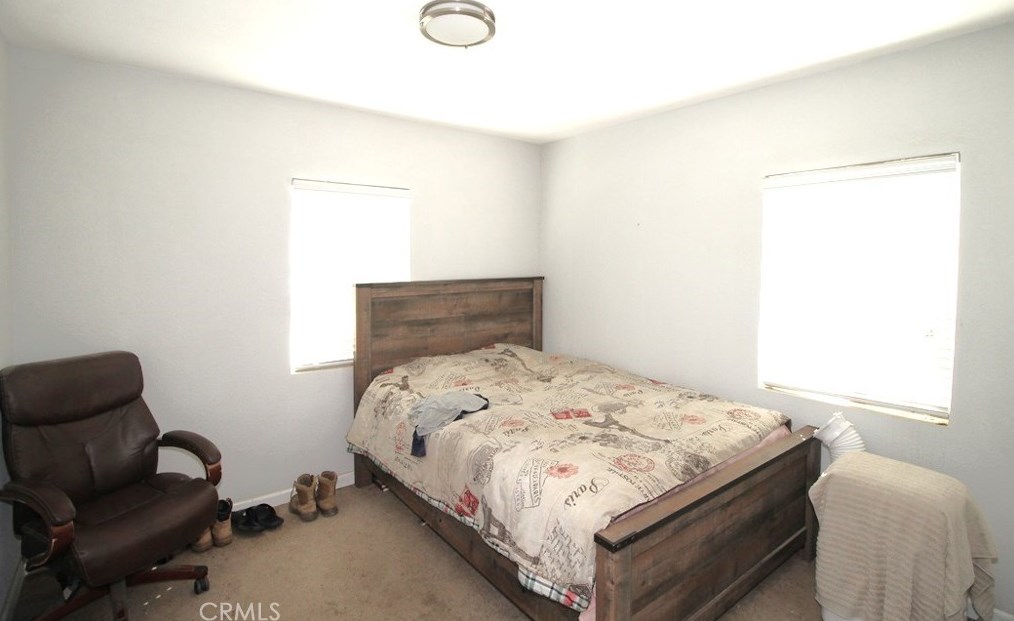 34262 Paris St, Barstow CA  92311-3519 exterior