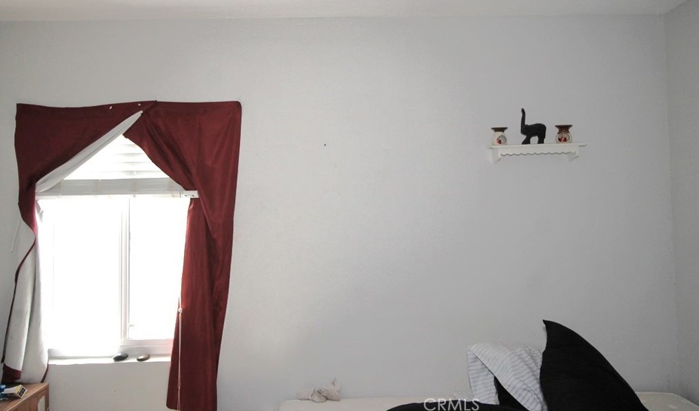 34262 Paris St, Barstow CA  92311-3519 exterior