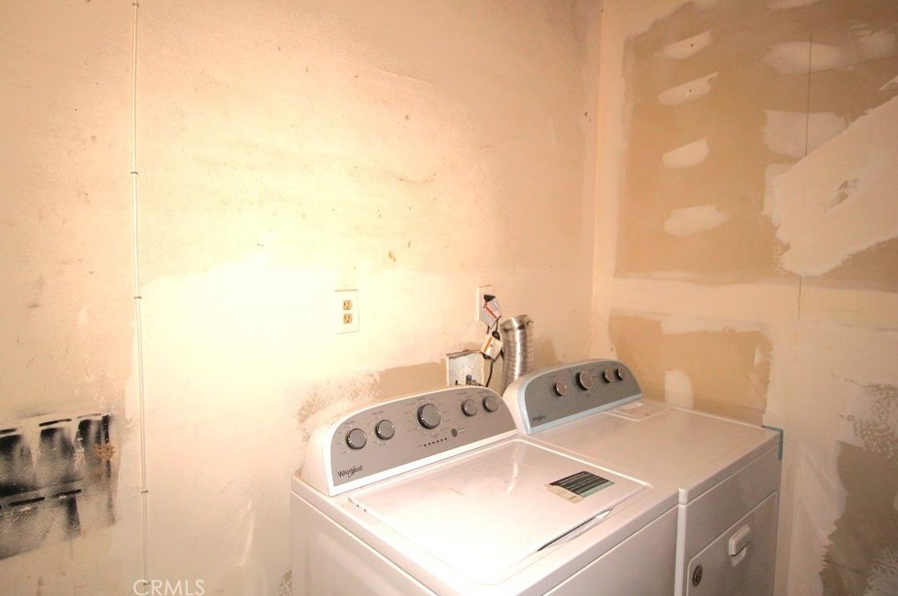 34262 Paris St, Barstow CA  92311-3519 exterior