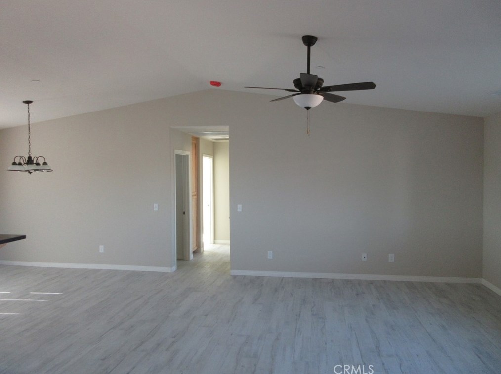 15729 Sago Rd, Apple Valley CA  92307-2811 exterior