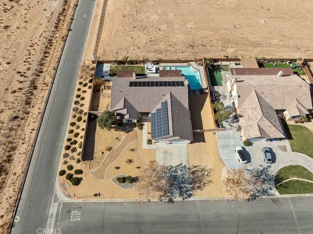 12520 Highline Dr, Apple Valley CA  92308-5046 exterior