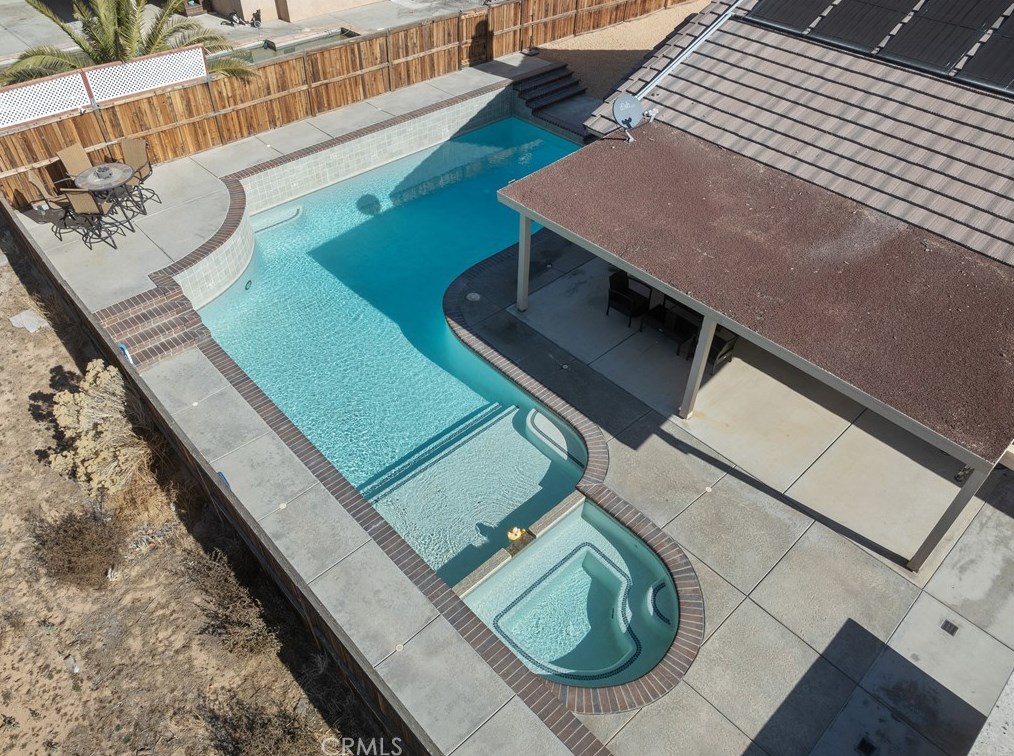 12520 Highline Dr, Apple Valley CA  92308-5046 exterior