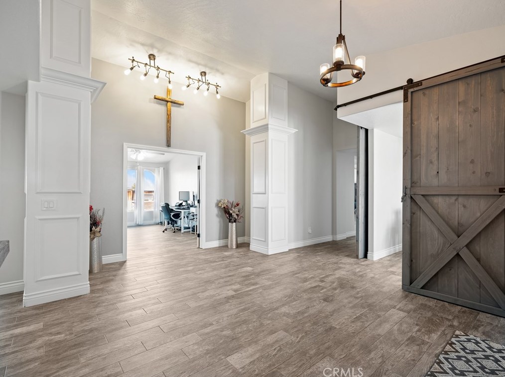 12520 Highline Dr, Apple Valley CA  92308-5046 exterior