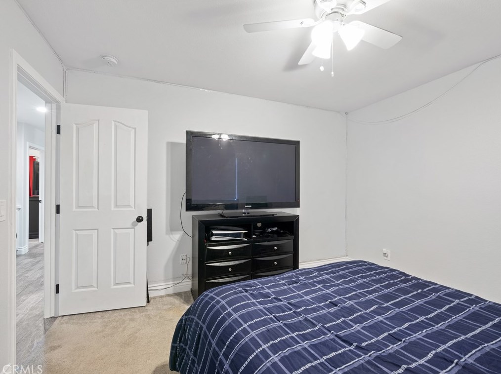 12520 Highline Dr, Apple Valley CA  92308-5046 exterior