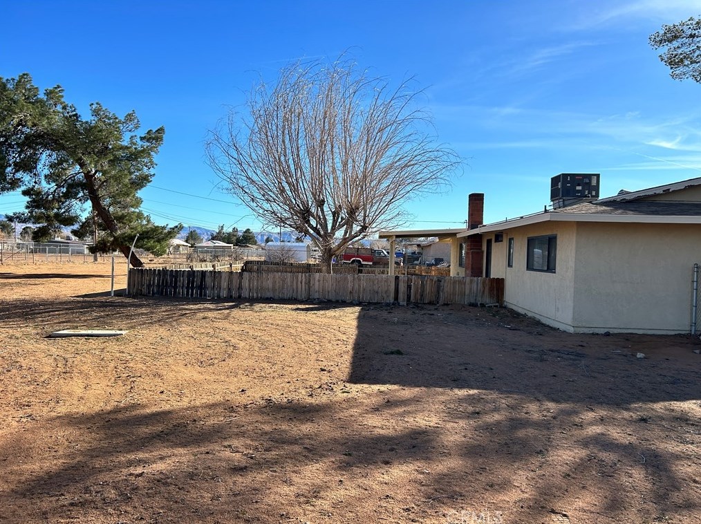 15815 Wichita Rd, Apple Valley CA  92307-3023 exterior