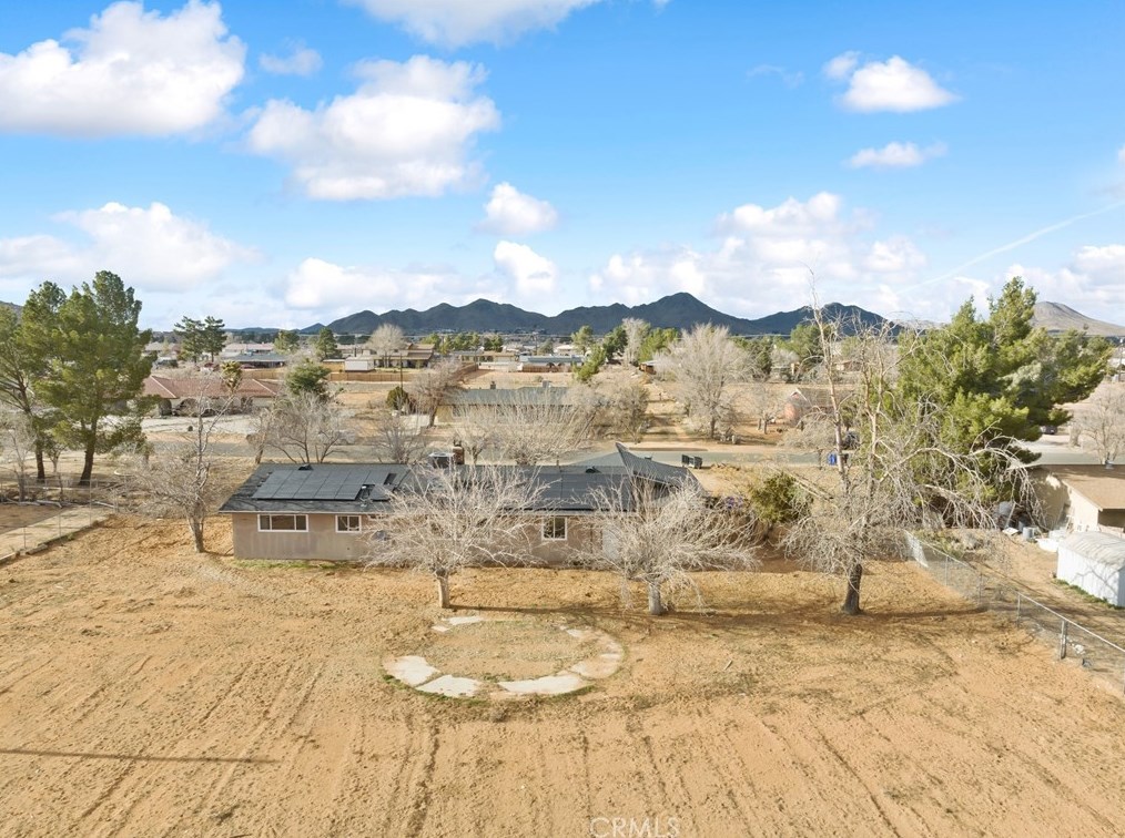 14777 Erie Rd, Apple Valley CA  92307-3515 exterior