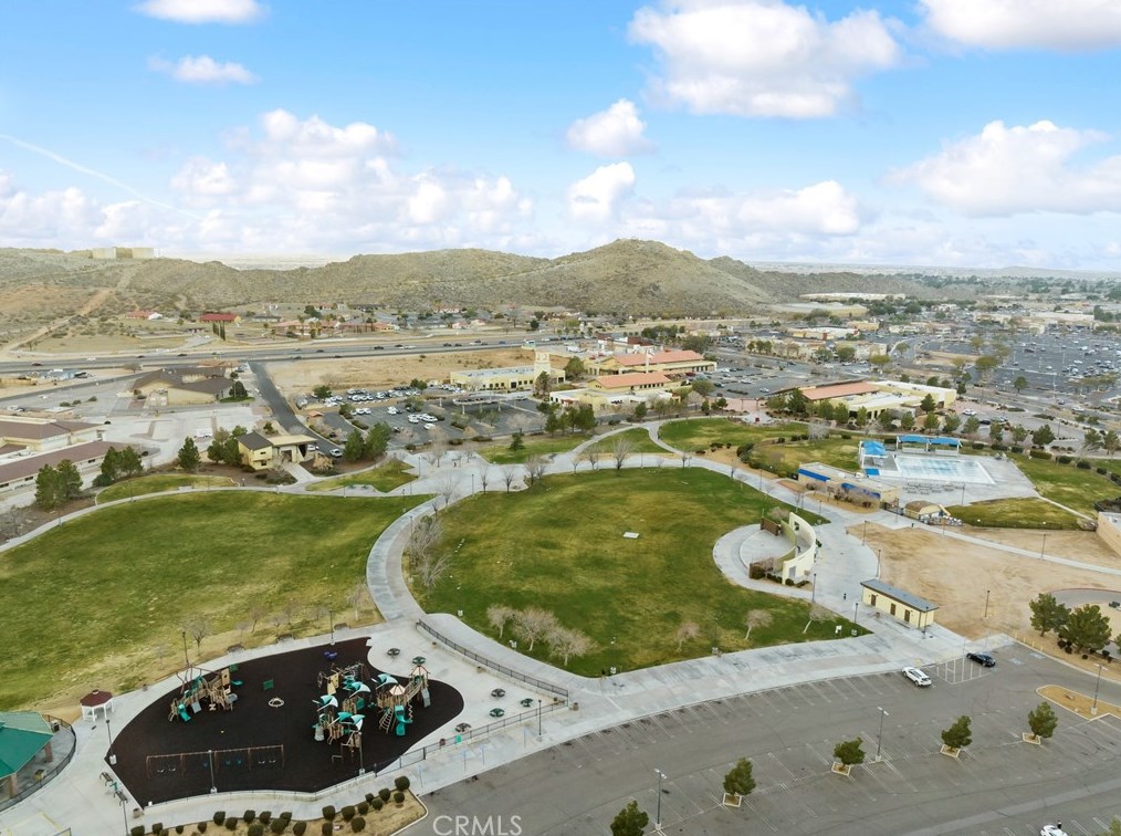 14777 Erie Rd, Apple Valley CA  92307-3515 exterior