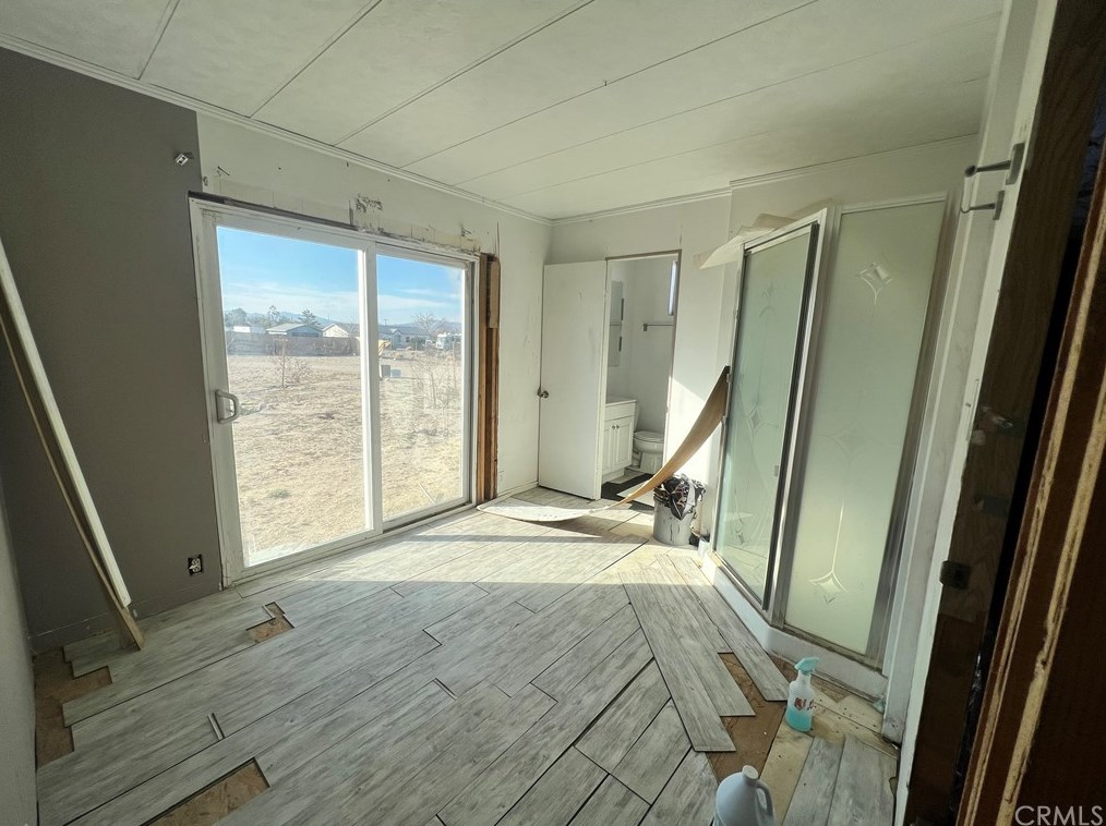 9179 Fairlane Rd, Lucerne Valley CA  92356-7832 exterior