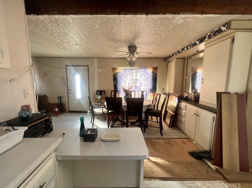 9179 Fairlane Rd, Lucerne Valley CA  92356-7832 exterior