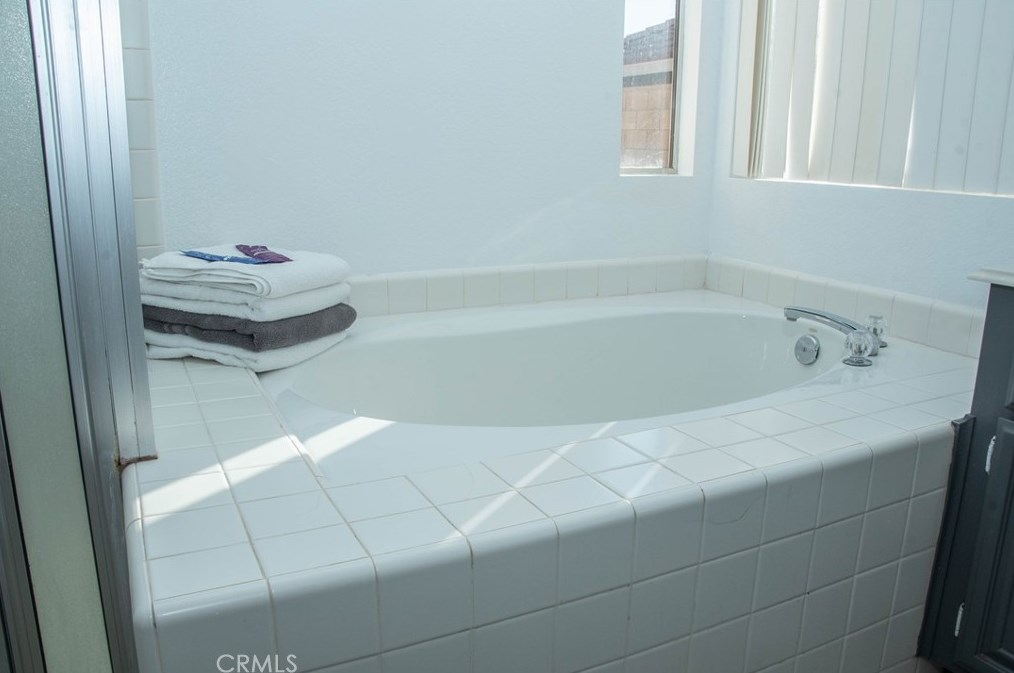 20682 Pahute Rd, Apple Valley CA  92308-6938 exterior