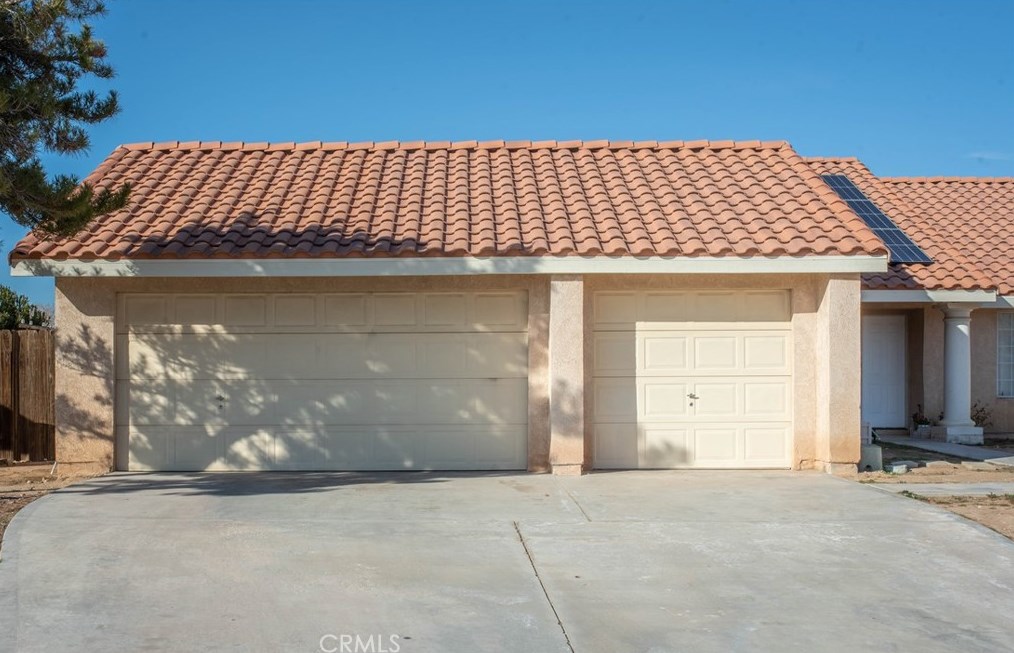 20682 Pahute Rd, Apple Valley CA  92308-6938 exterior