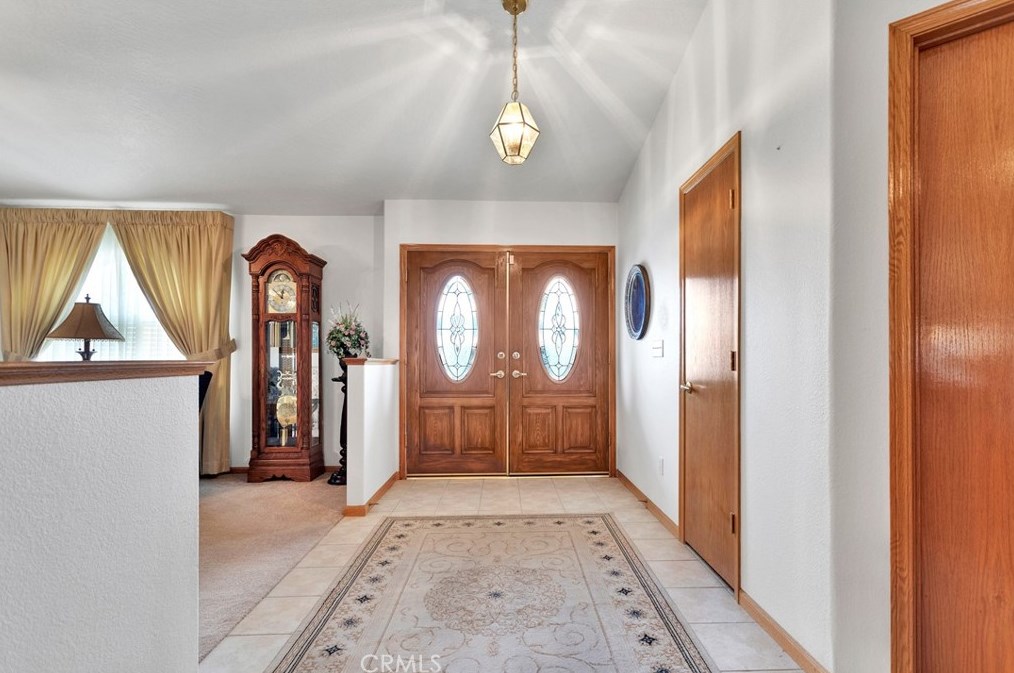 19881 Eyota Rd, Apple Valley CA  92308-4560 exterior