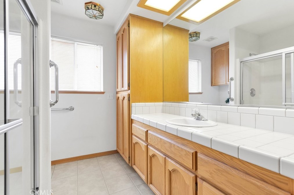 19881 Eyota Rd, Apple Valley CA  92308-4560 exterior