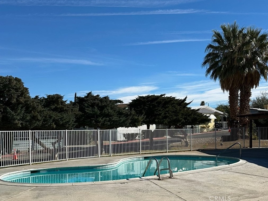 600 Rimrock Rd, Barstow CA  92311-6601 exterior