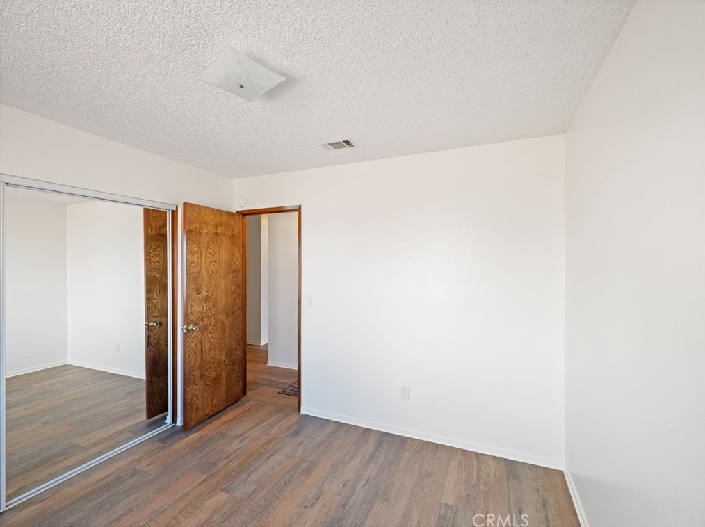 16975 Ouray Rd, Apple Valley CA  92307-1118 exterior