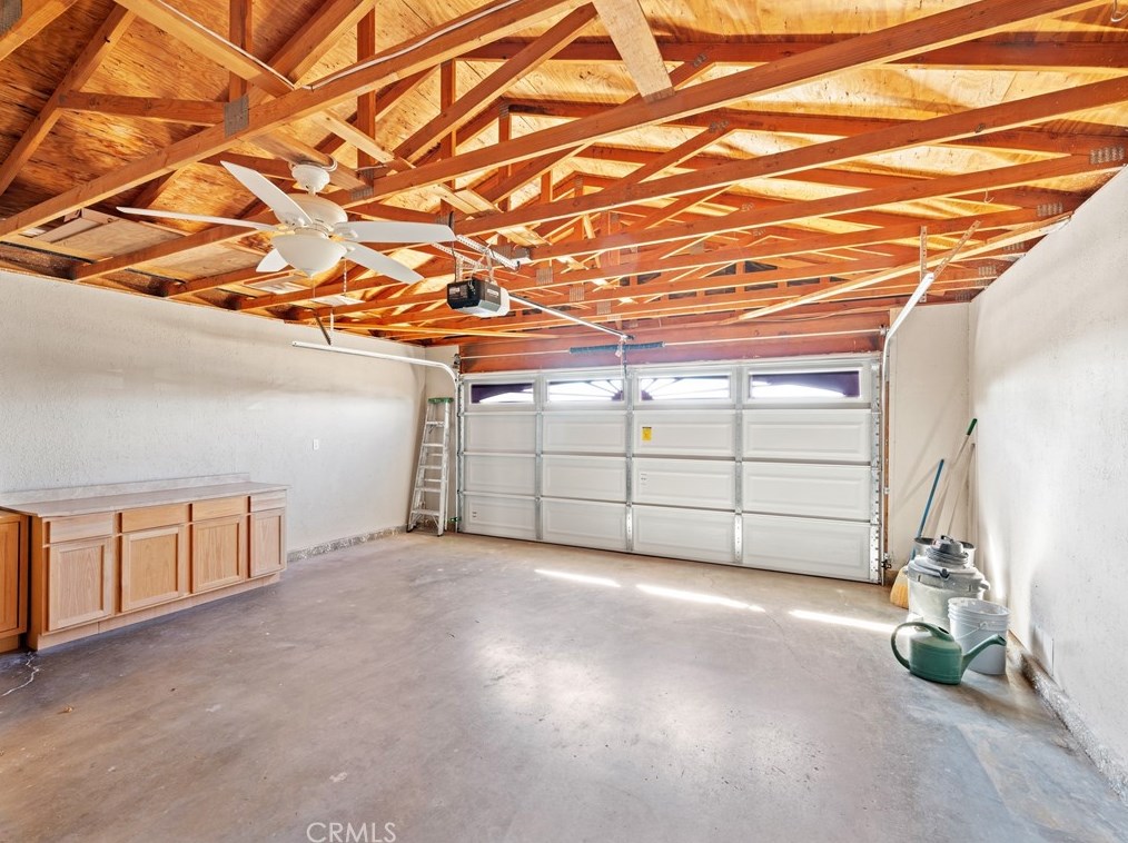 16975 Ouray Rd, Apple Valley CA  92307-1118 exterior