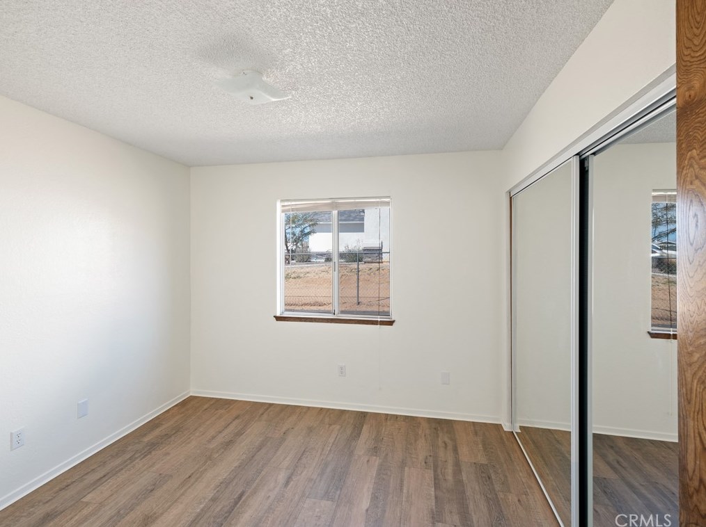 16975 Ouray Rd, Apple Valley CA  92307-1118 exterior