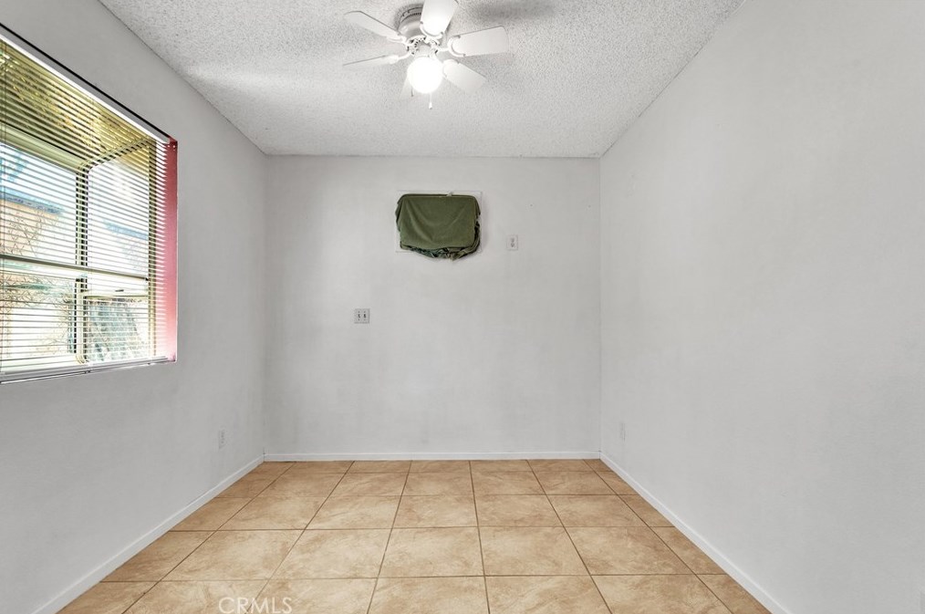 7365 Chase Ave, Hesperia CA  92345-5735 exterior