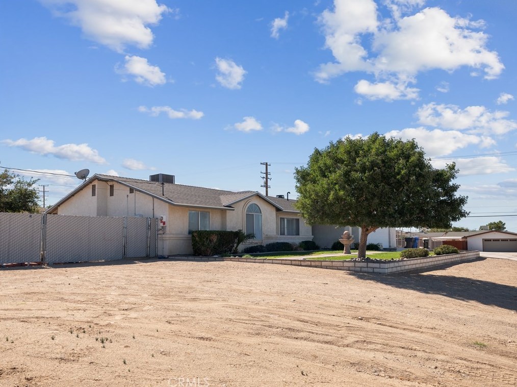 28025 Calico Dr, Barstow CA  92311-4482 exterior