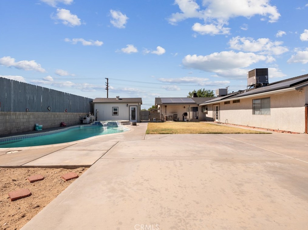 28025 Calico Dr, Barstow CA  92311-4482 exterior