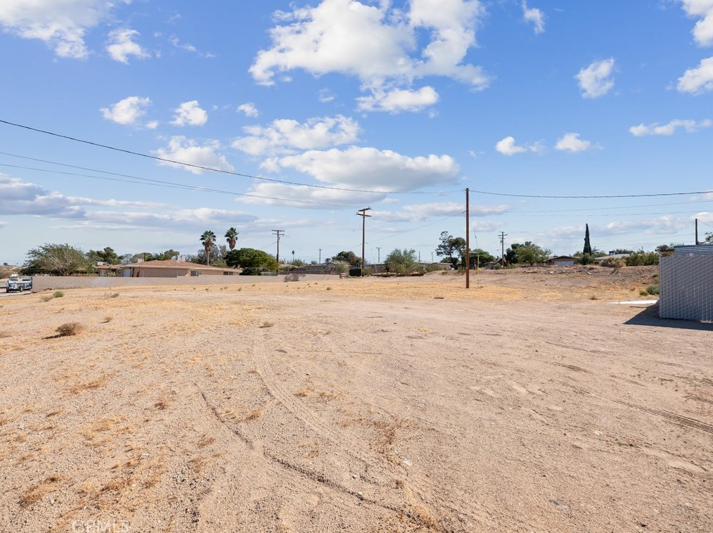 28025 Calico Dr, Barstow CA  92311-4482 exterior