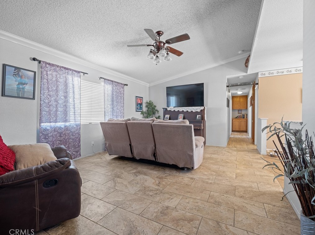 28025 Calico Dr, Barstow CA  92311-4482 exterior