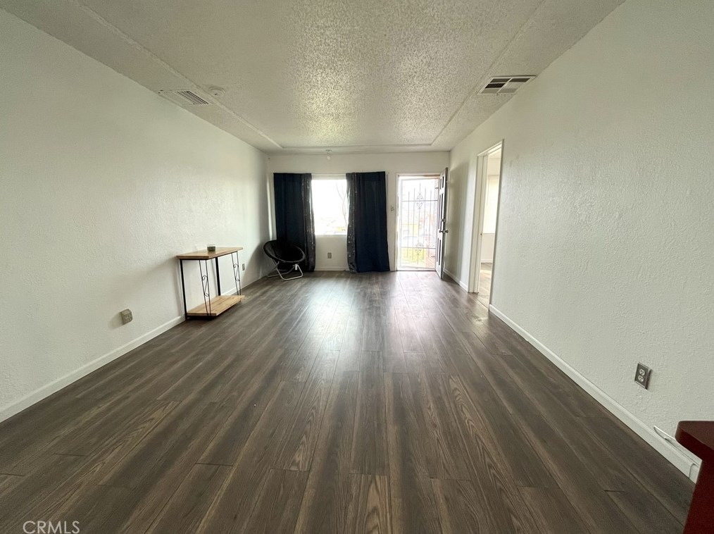 1160 Buena Vis St, Barstow CA  92311-2802 exterior