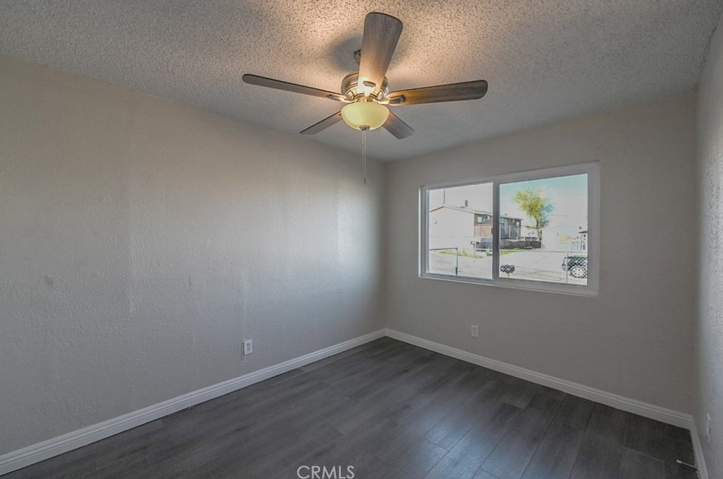 313 Maxine Ave, Barstow CA  92311-3030 exterior