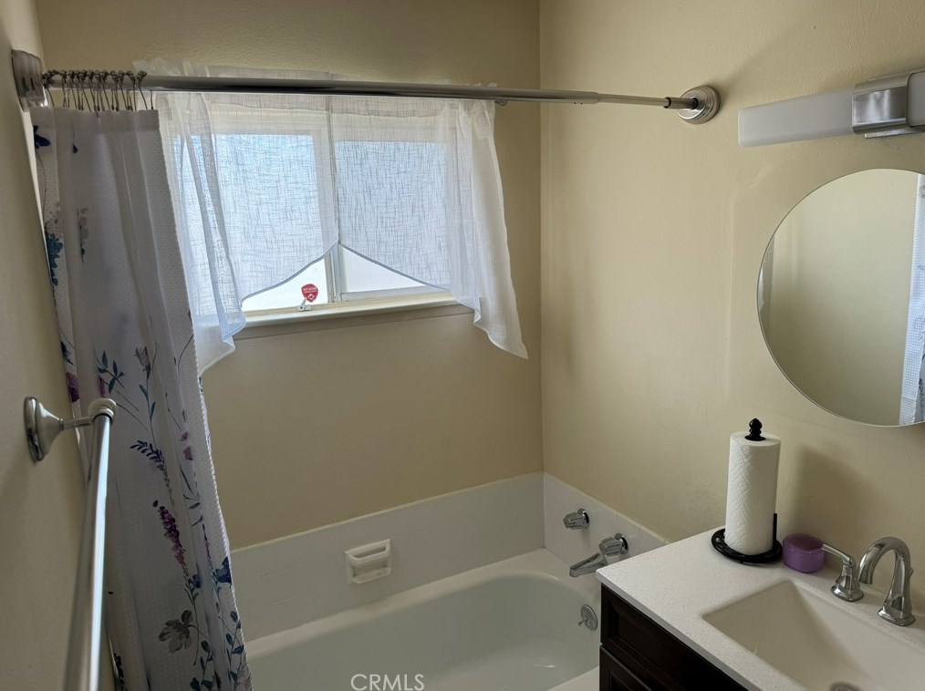 14356 Derby Ct, Victorville CA  92395-4528 exterior