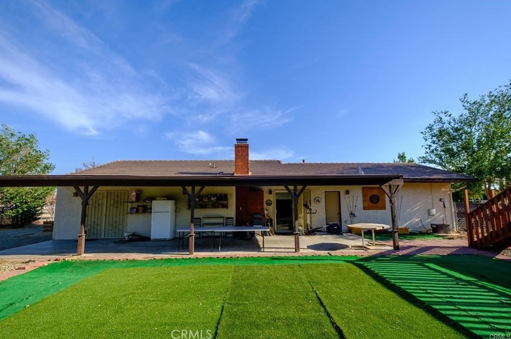 20236 Nowata Rd, Apple Valley CA  92307-5634 exterior