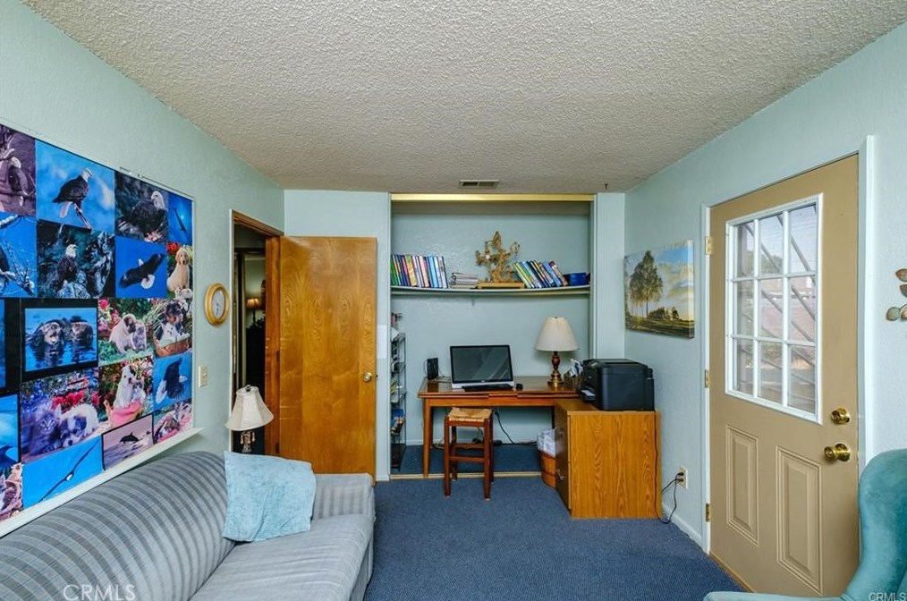 20236 Nowata Rd, Apple Valley CA  92307-5634 exterior