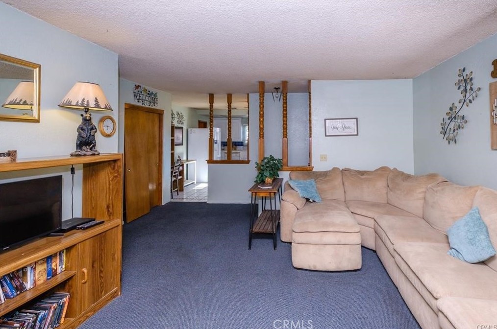 20236 Nowata Rd, Apple Valley CA  92307-5634 exterior