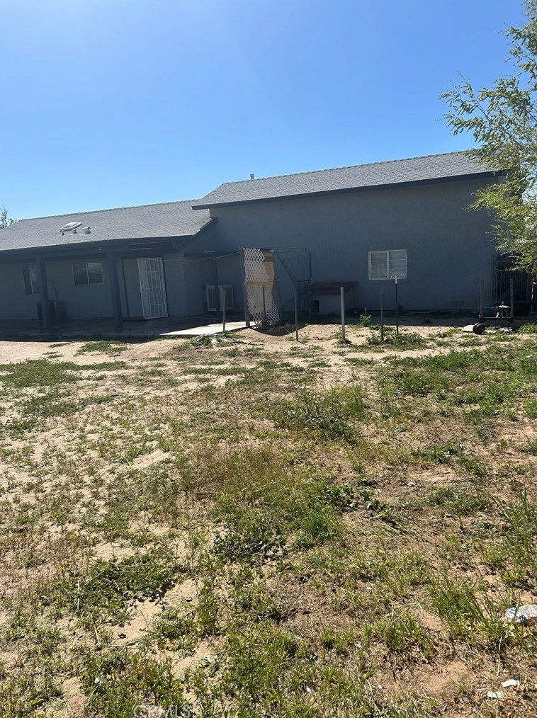 14460 Manzano Rd, Victorville CA  92392-5003 exterior