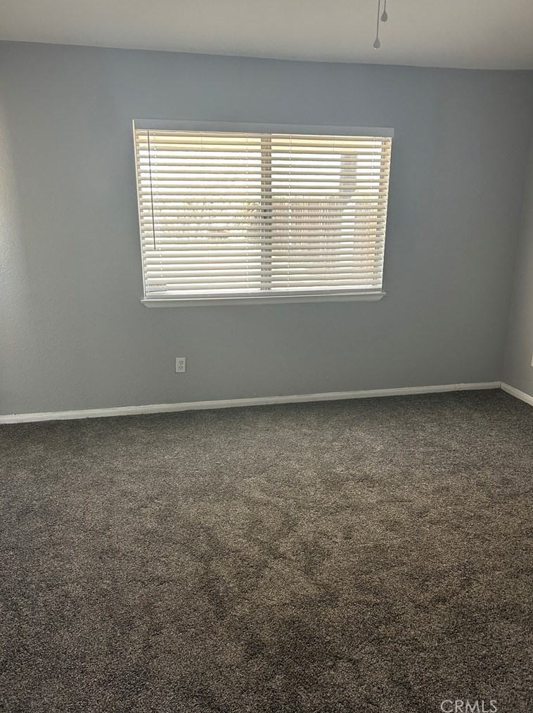 14460 Manzano Rd, Victorville CA  92392-5003 exterior