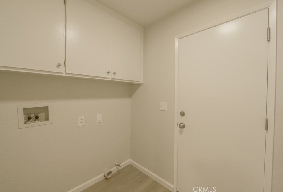 14422 Hillsborough Dr, Victorville CA  92392-5487 exterior