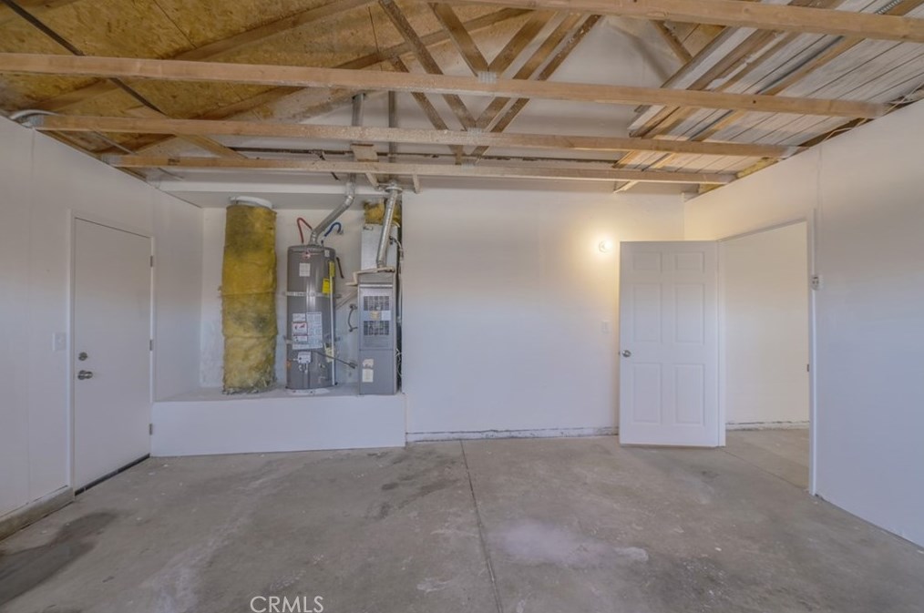 14422 Hillsborough Dr, Victorville CA  92392-5487 exterior